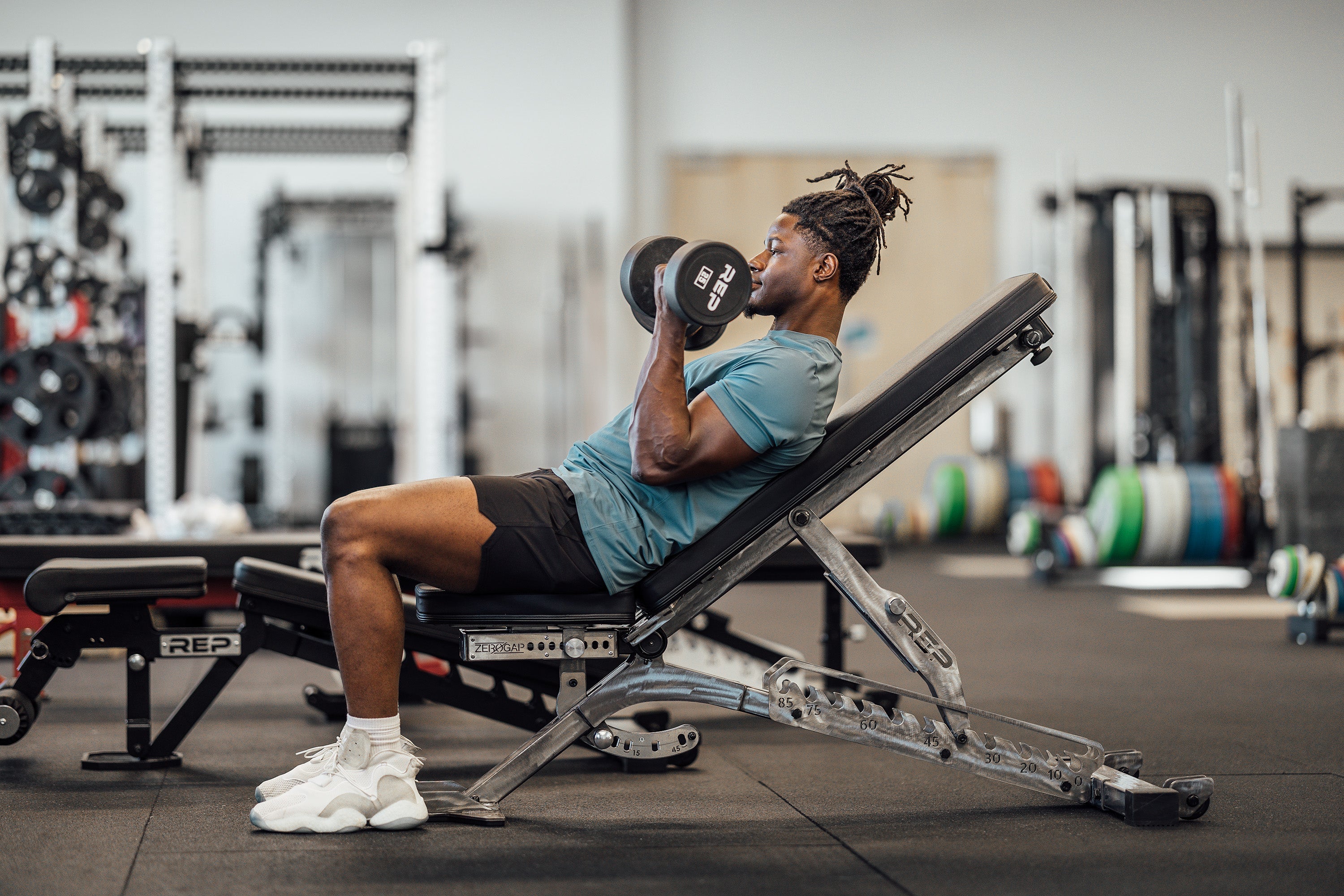 The Ultimate Guide to Mastering Incline Dumbbell Curls for Bigger Bice ...